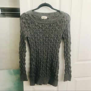 Gray Long Shell Stitch knit sweater